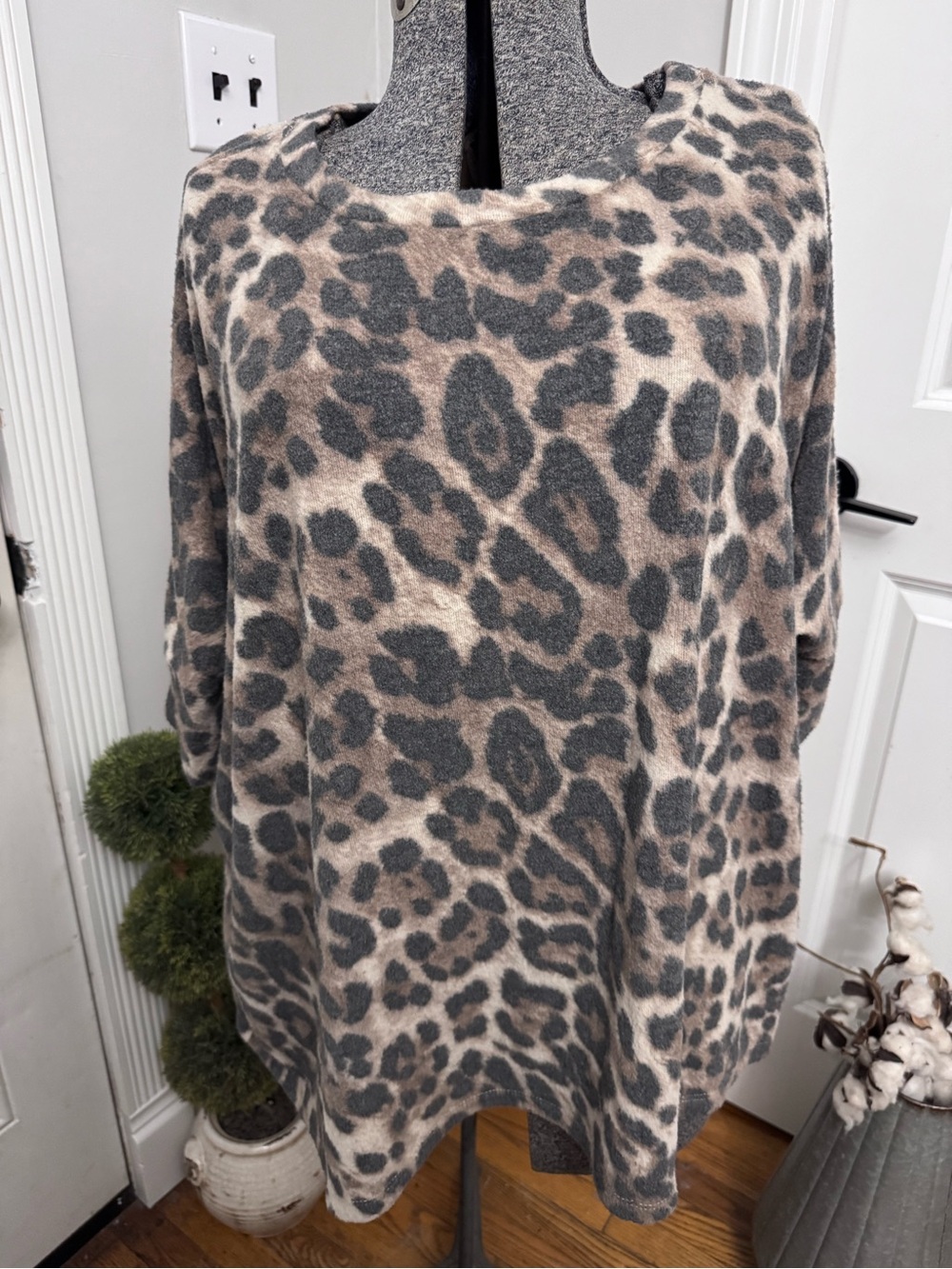 Women’s Cherish Leopard Print Cozy Sweater Oversized Small
